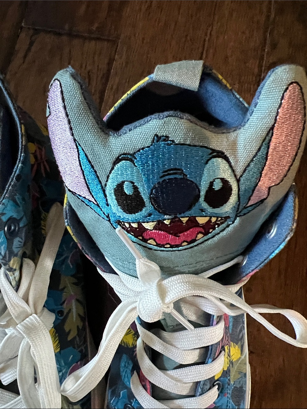 Women’s High-Top Stitch Canvas Sneakers in Blue